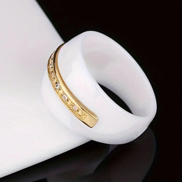 Modern White Ceramic Band Ring With Zircon accents. - Picture 2 of 3